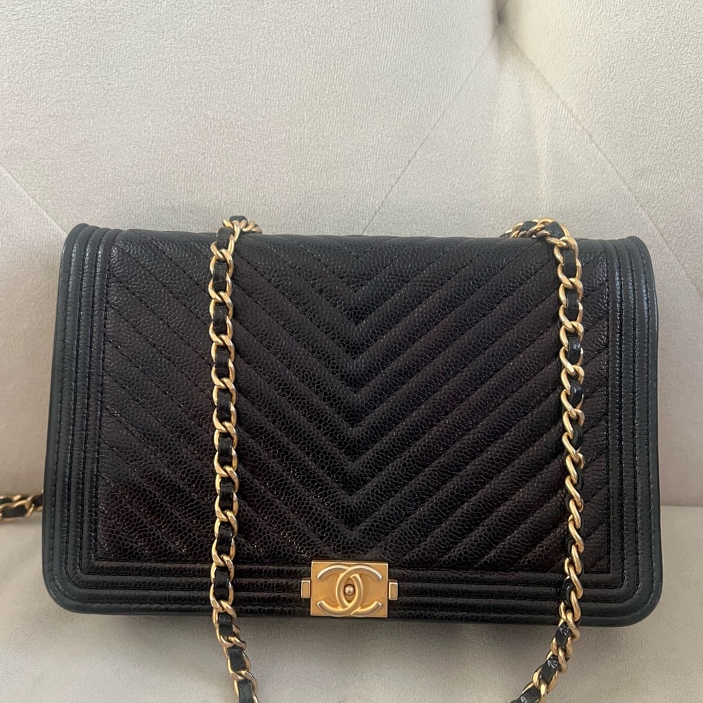 Chanel Caviar Chevron Boy WOC crossbody Bag - Picture 1 of 11